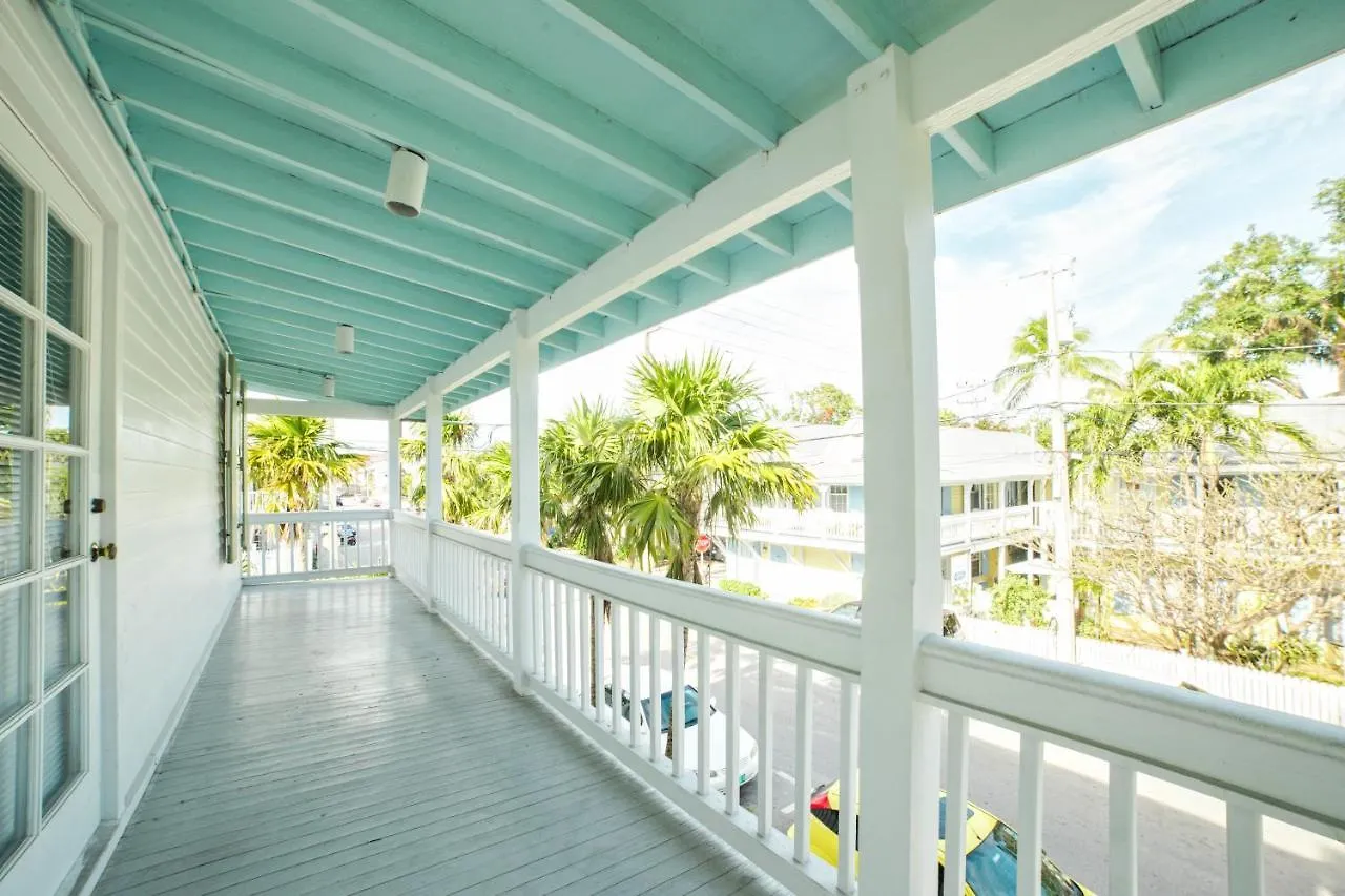 Bahama Gardens - 4 Key West Old Town Vacation Rental Homes - Sleeps 23 Holiday home